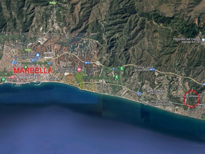 S59.1 — 2 farms on urbanizable land in Marbella