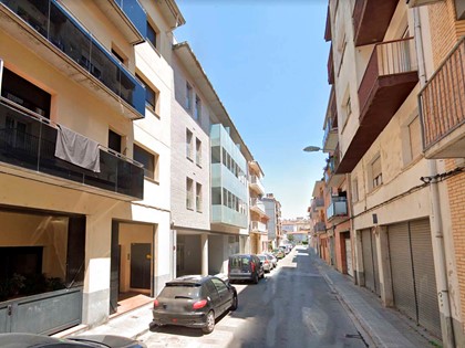 Vivienda en planta 3ª, pta 2ª en calle Narcís Monturiol 18 de Girona. FR 10558 RP Girona 4