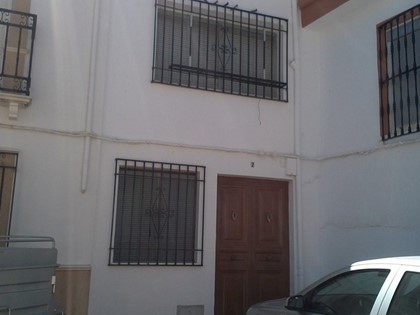 Lote de una casa y un patio (ambos en 1/3 parte indivisa), en El Esparragal, Priego de Córdoba (Córdoba). FR 33902 y 21903 RP Priego de Córdoba